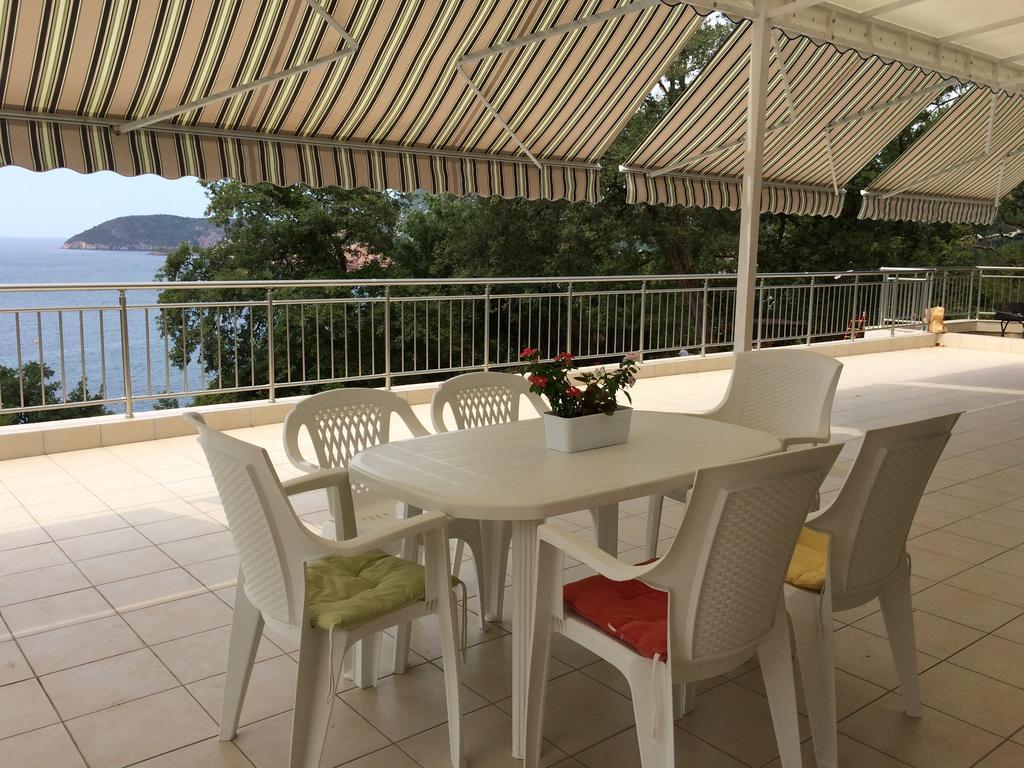Apartment Superseaview ストモレ 部屋 写真