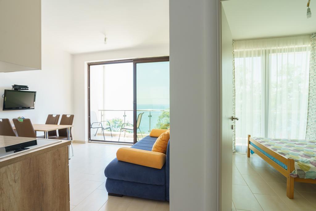 Apartment Superseaview ストモレ エクステリア 写真
