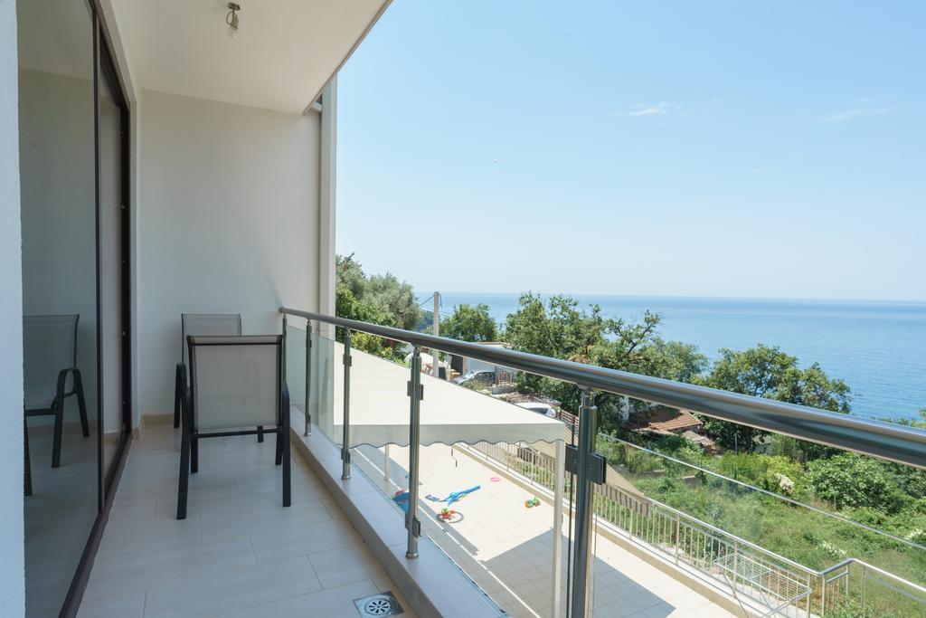 Apartment Superseaview ストモレ エクステリア 写真